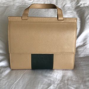 Desino beige textured leather bag w teal stripe
